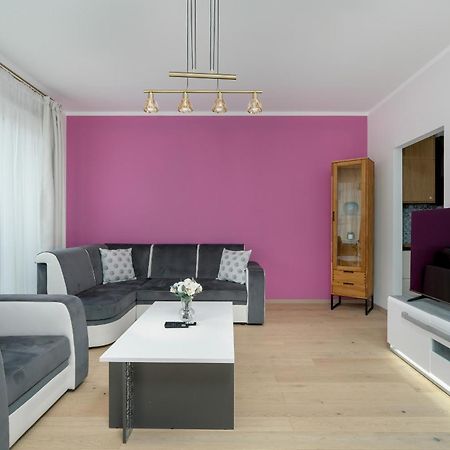 Apartment With Balcony And Free Parking In Poznan By Noclegi Renters 外观 照片