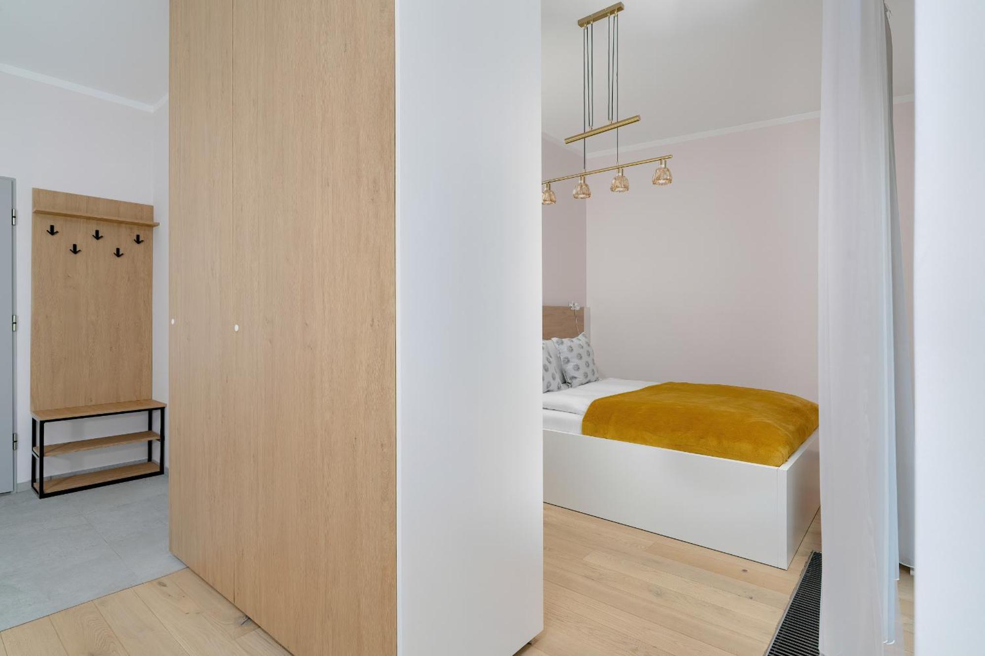 Apartment With Balcony And Free Parking In Poznan By Noclegi Renters 外观 照片