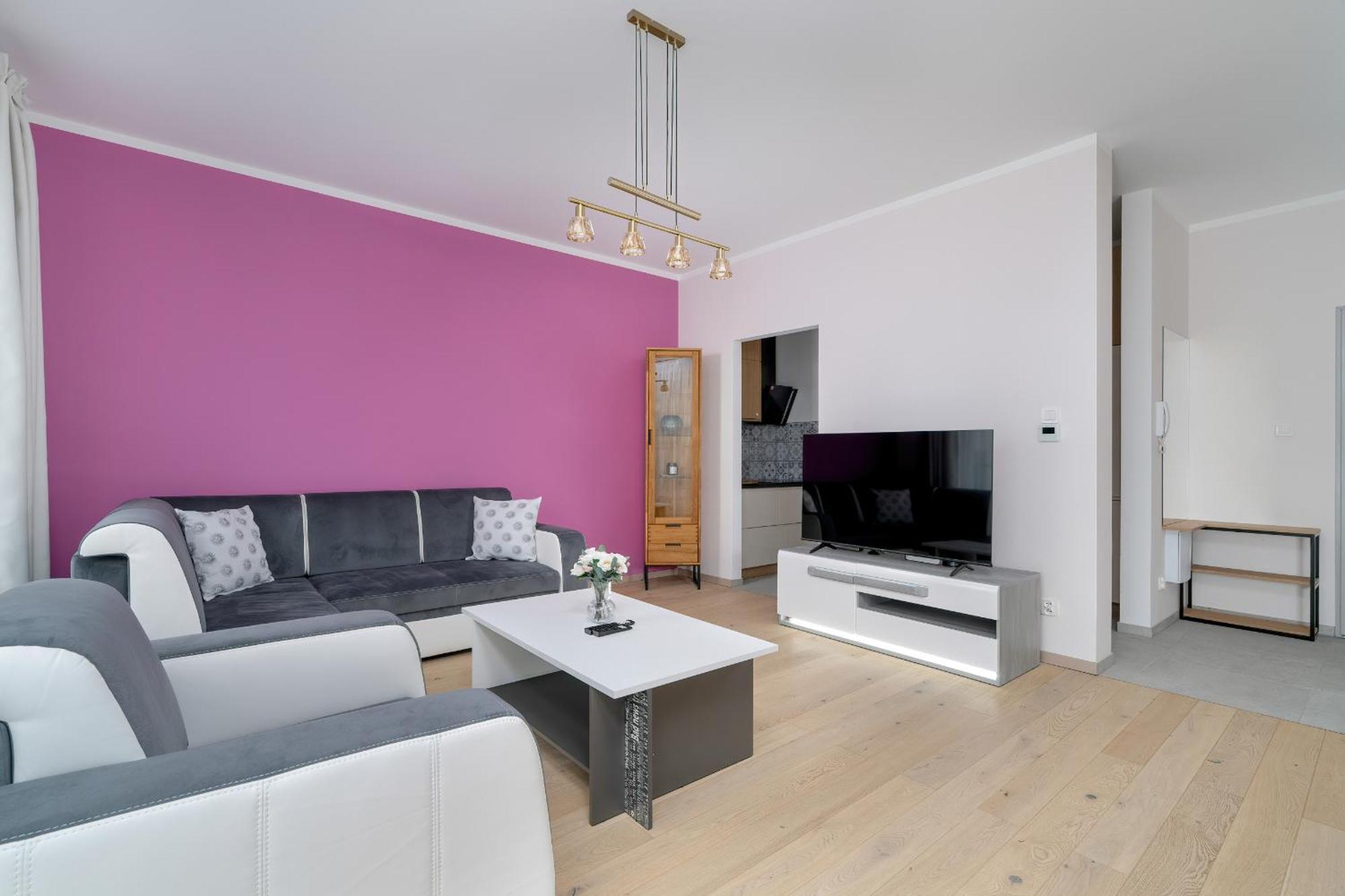 Apartment With Balcony And Free Parking In Poznan By Noclegi Renters 外观 照片